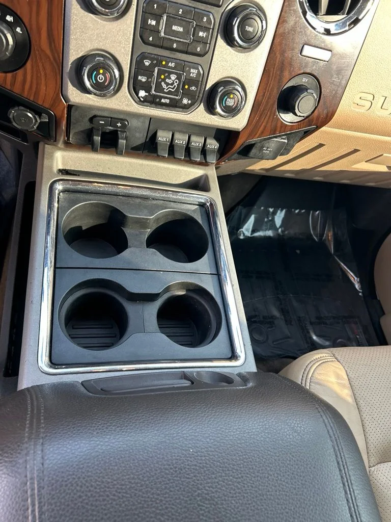 Used 2015 White Ford Lariat image 14