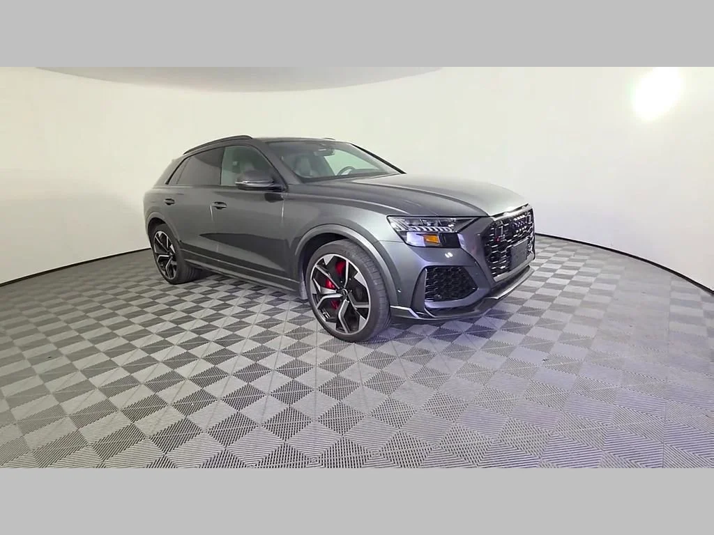 Used 2024 Daytona Gray Pearl Effect Audi 4.0T image 53