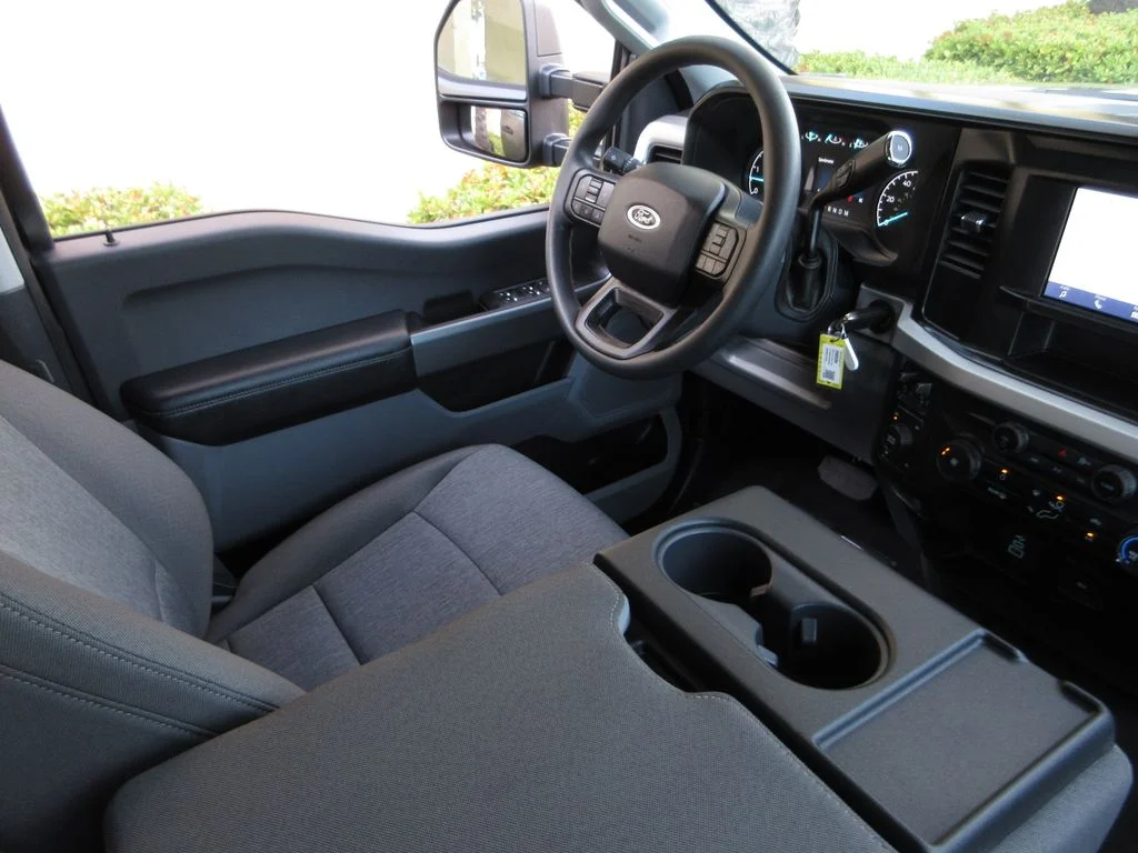 New 2026 Carbonized Gray Metallic Ford XL image 21