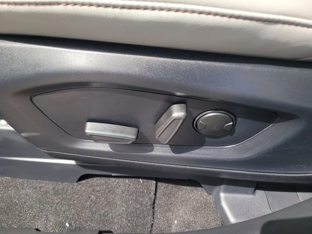 New 2026 Black Metallic Ford Active image 22