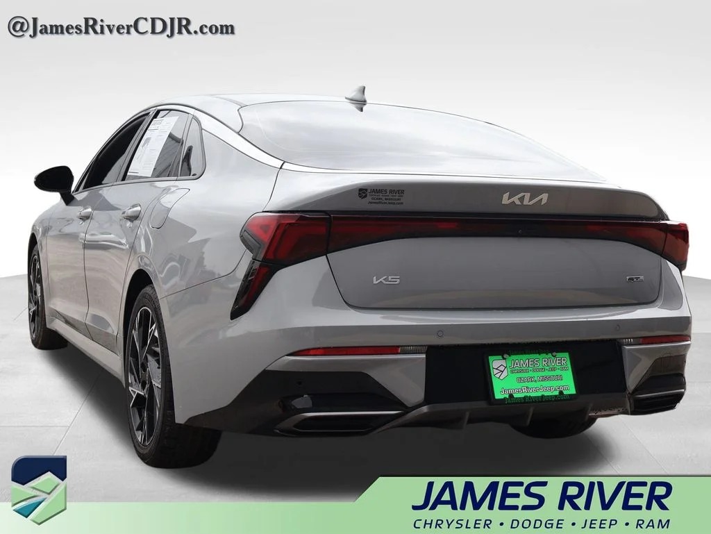 Used 2025 Gray Kia GT-Line image 3