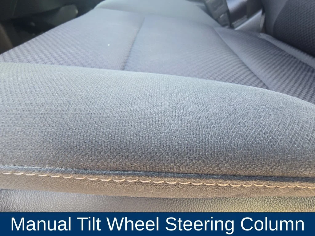 Used 2015 TUNGSTEN METALLIC Chevrolet LT image 19