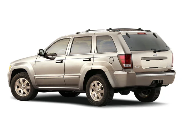 Used 2009 Brilliant Black Crystal Pearlcoat Jeep Limited image 2