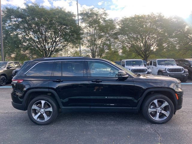 Used 2023 Black Jeep Limited image 7