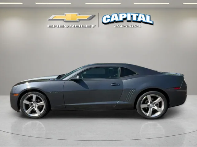 Used 2010 Gray Chevrolet 2LT image 2