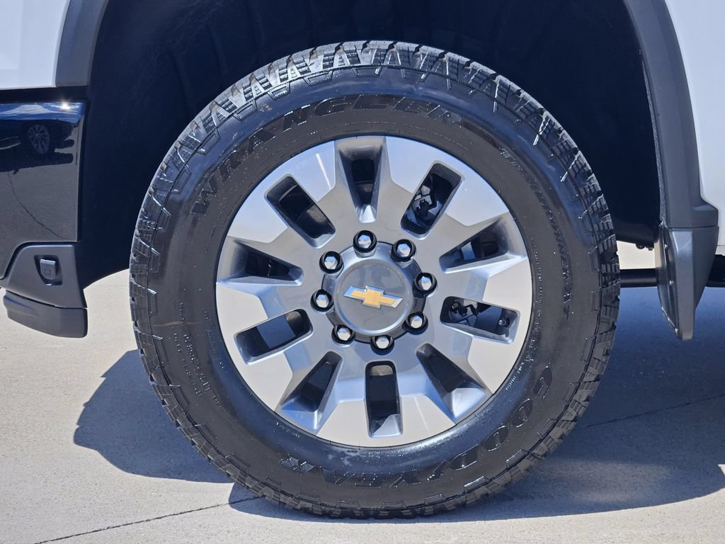 2026 Chevrolet Silverado 2500 HD Custom - Photo 12
