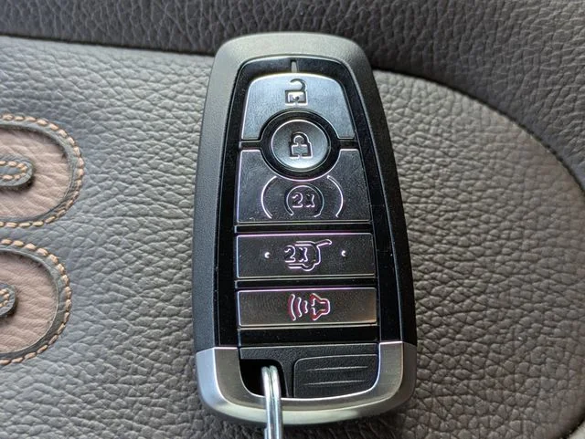 New 2027 Agate Black Metallic Ford MAX King Ranch® image 30