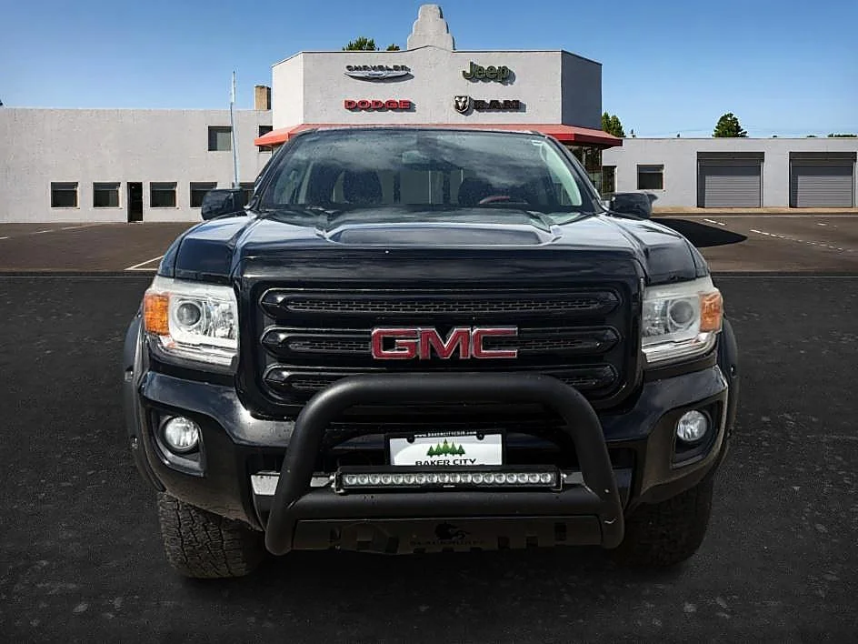 Used 2016 Onyx Black GMC 4WD SLE image 2