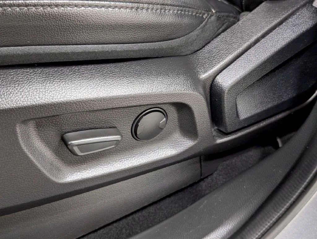 Certified Used 2023 Gray Metallic Ford Lariat image 12