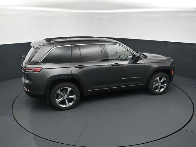 New 2026 Baltic Gray Metallic Clear-Coat Exterior Paint Jeep Limited image 18