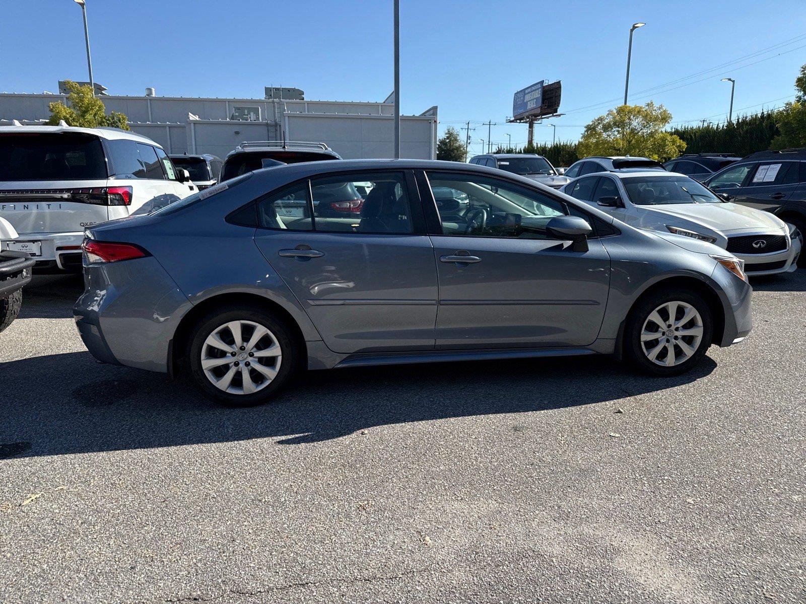 Used 2022 Celestite Toyota LE image 19