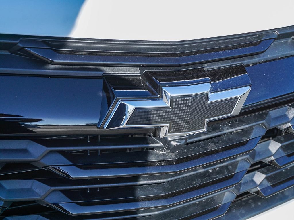 2027 Chevrolet Equinox LT - Photo 11
