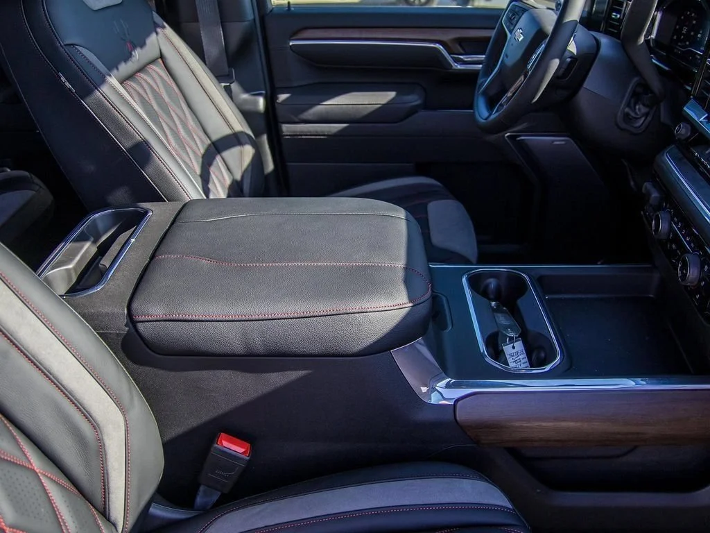 2025 Chevrolet Silverado 3500 HD High Country - Photo 23