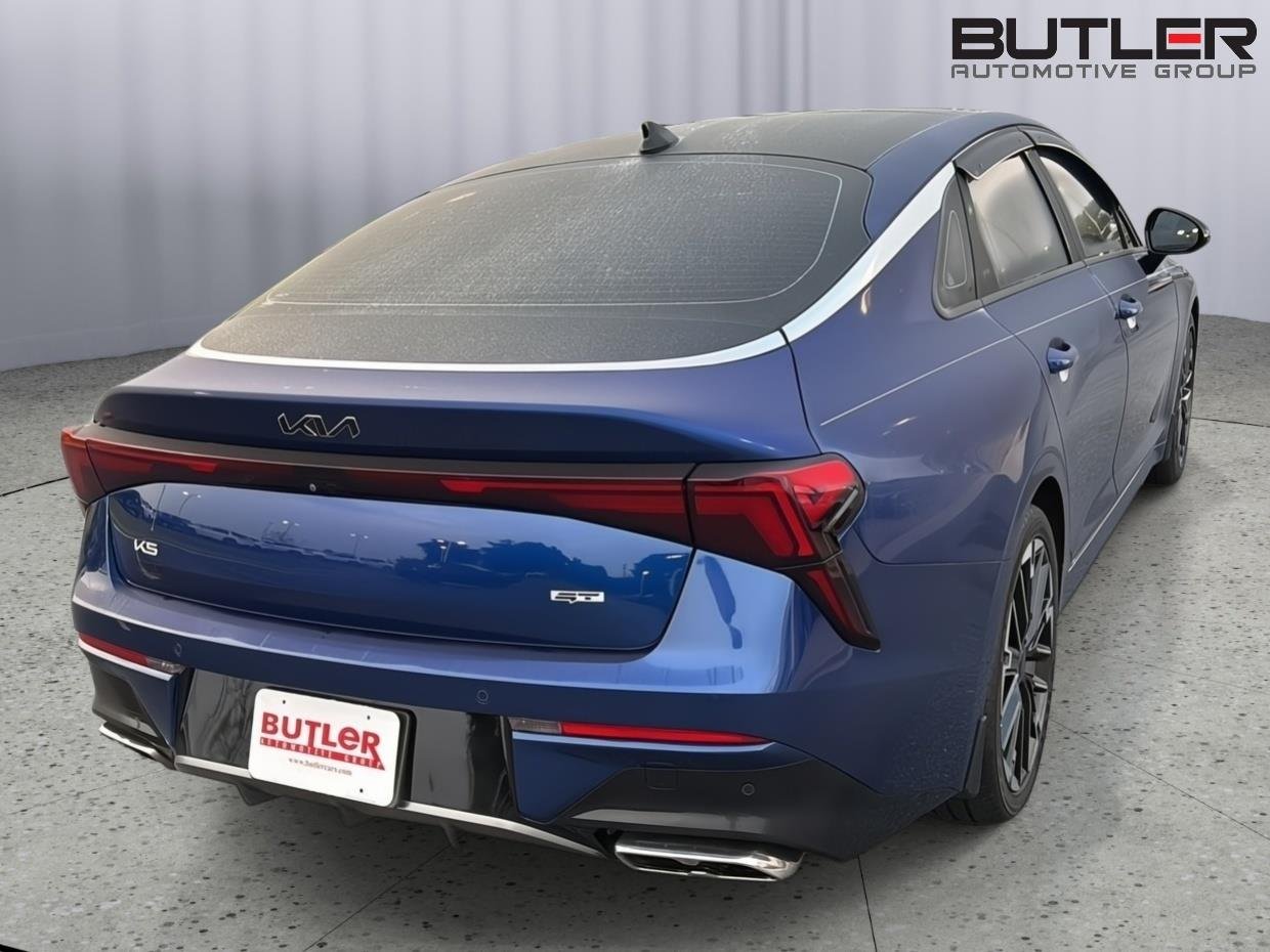 Used 2025 Yacht Blue Kia GT image 5