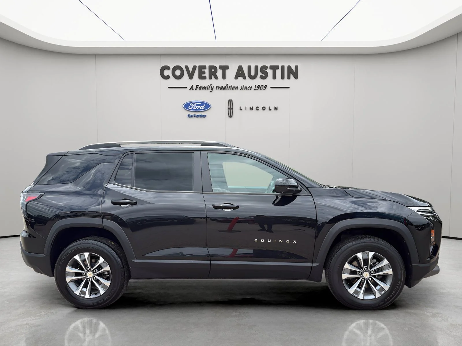 Used 2025 Black Chevrolet LT image 4