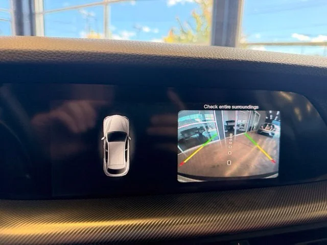 Used 2018 Alfa White Alfa Romeo Base image 20