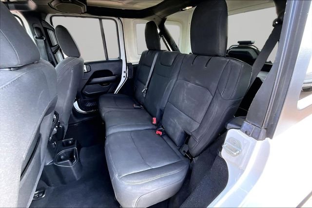 Used 2020 White Jeep Unlimited Sahara image 28