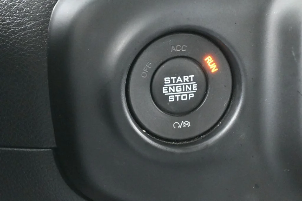 Used 2022 Sting-Gray Clearcoat Jeep Rubicon image 26