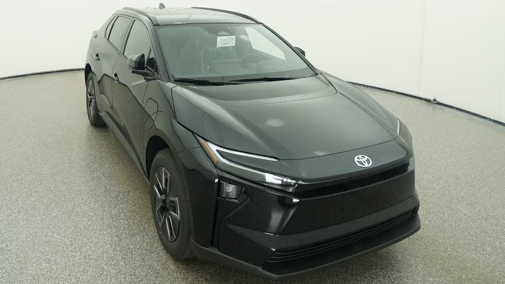 New 2026 Midnight Black Metallic Toyota XLE image 8