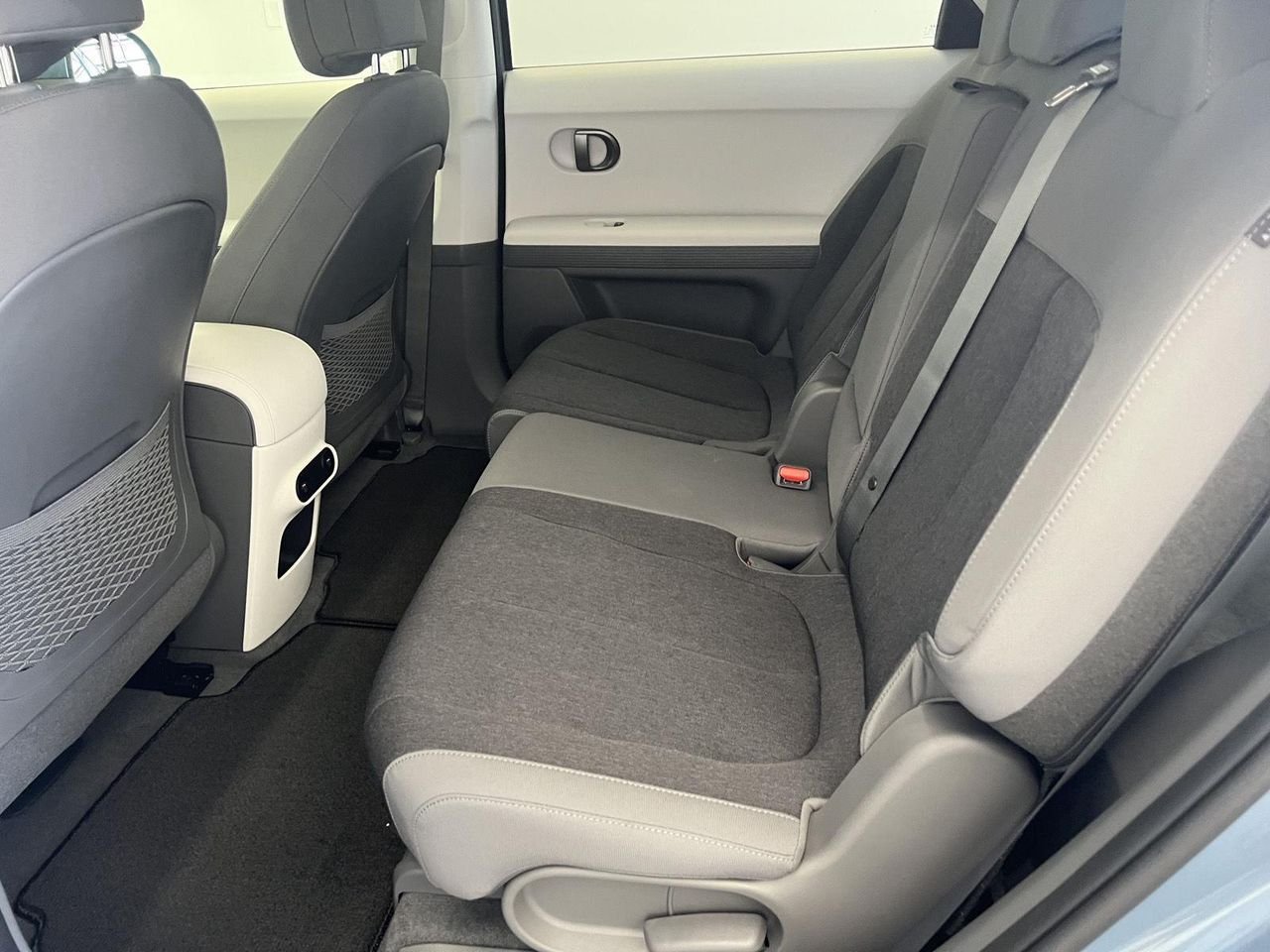 New 2026 Lucid Blue Hyundai SE image 58