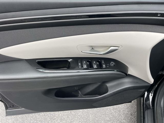 2022 Hyundai Tucson Limited - Photo 17