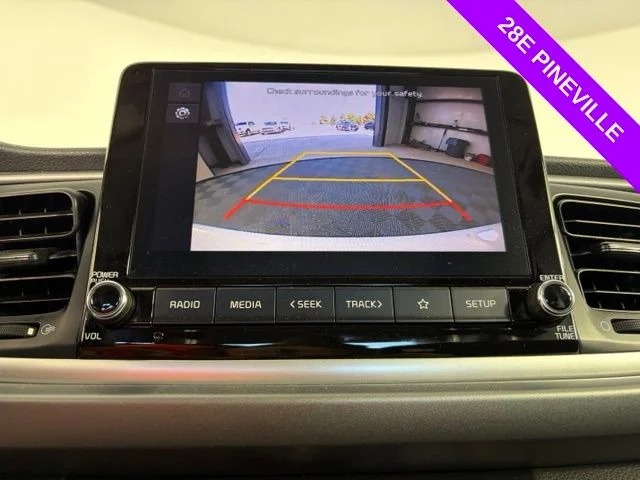Used 2023 White Kia LX image 19