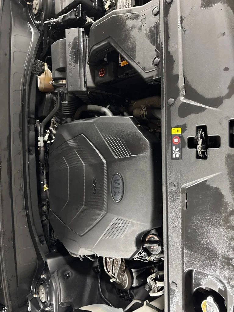 Used 2020 Black Kia S image 11