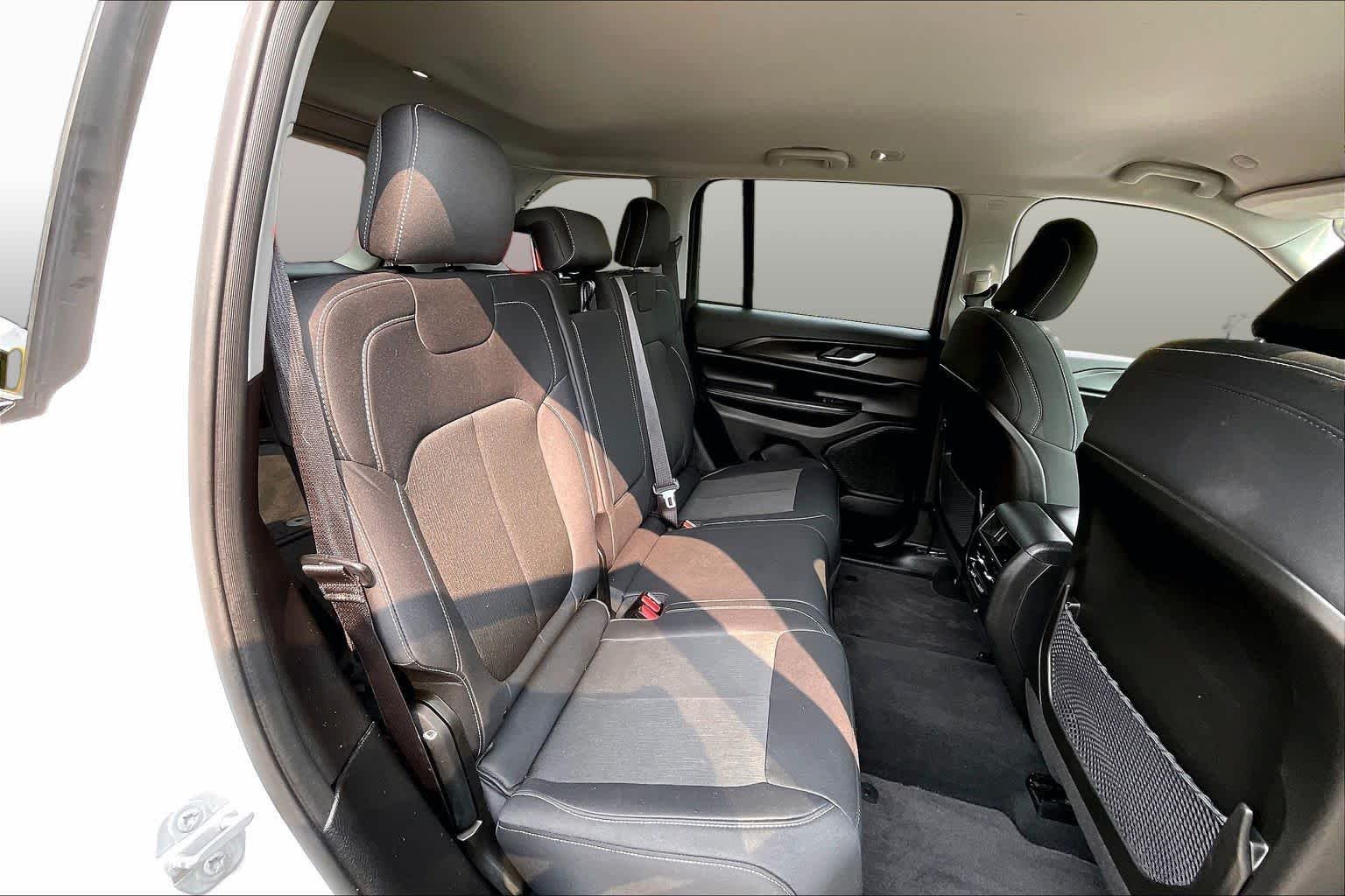Used 2023 Bright White Clearcoat Jeep Laredo image 19