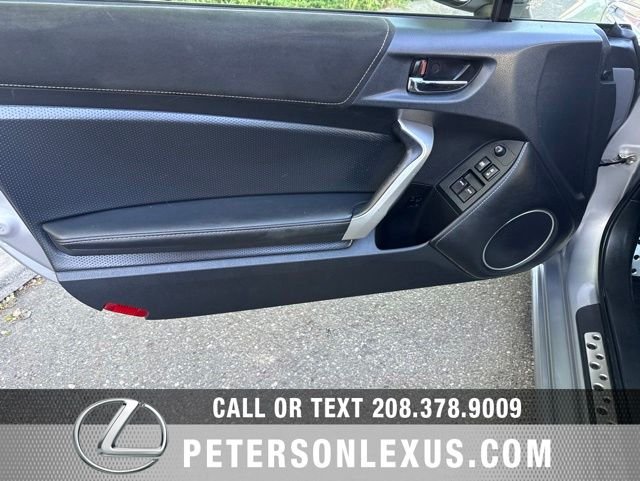Used 2018 Gray Toyota Base image 15
