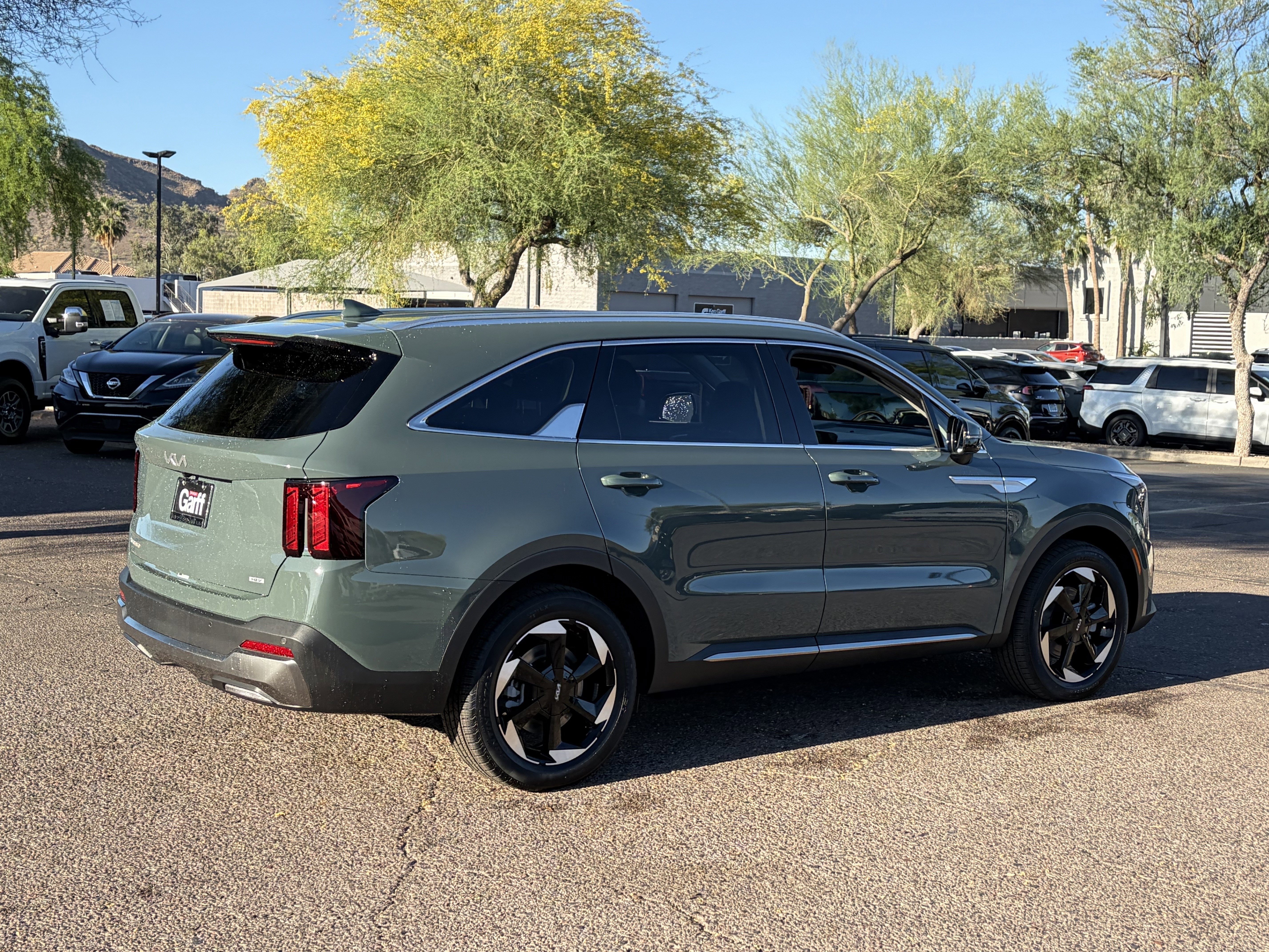 New 2026 Cityscape Green Kia EX image 4