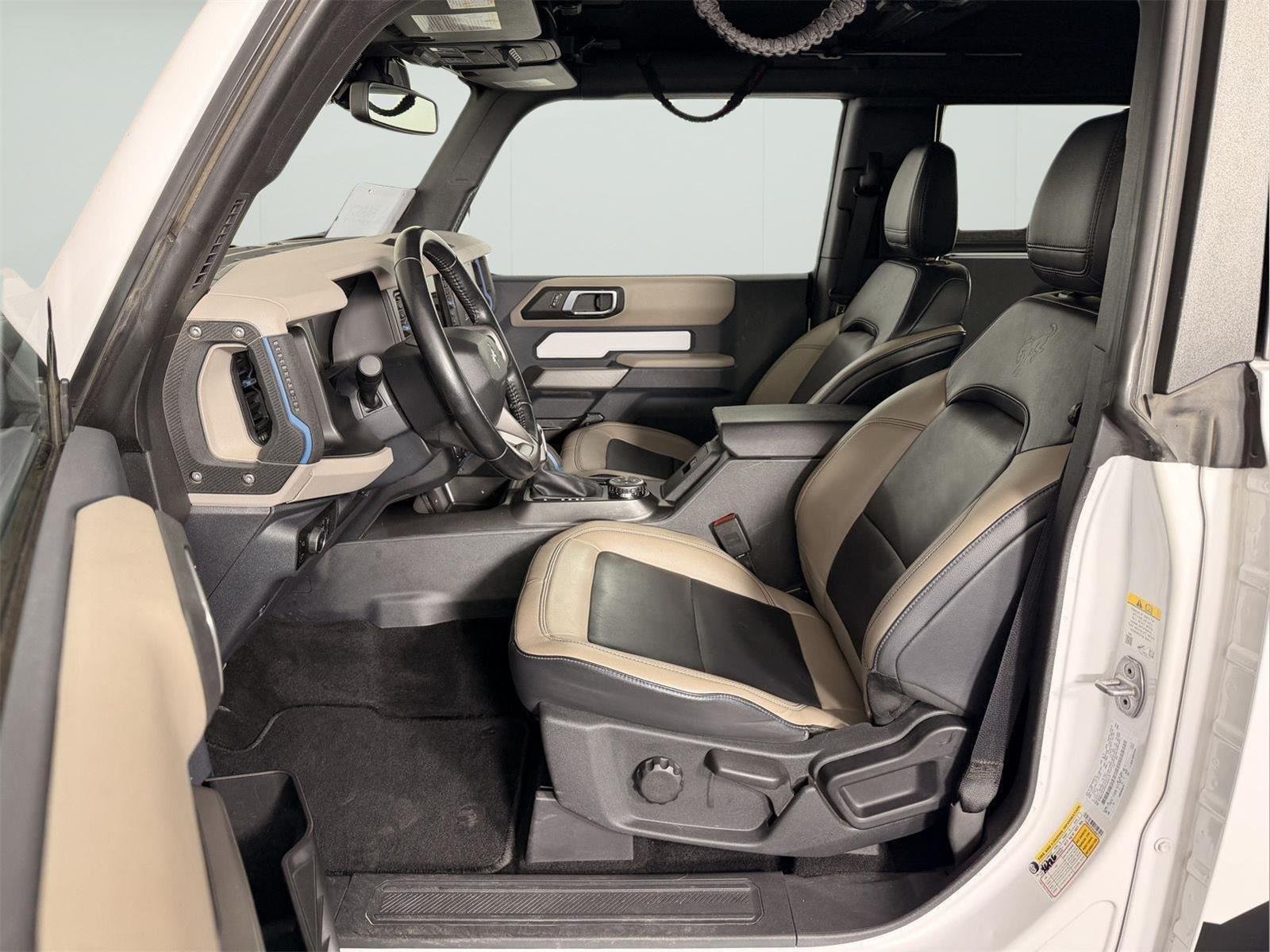 Used 2023 Oxford White Ford Wildtrak Advanced image 12