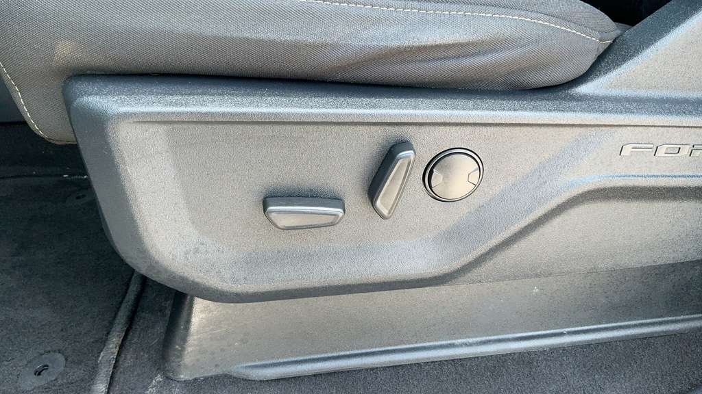 Certified Used 2023 Gray Ford XLT image 19