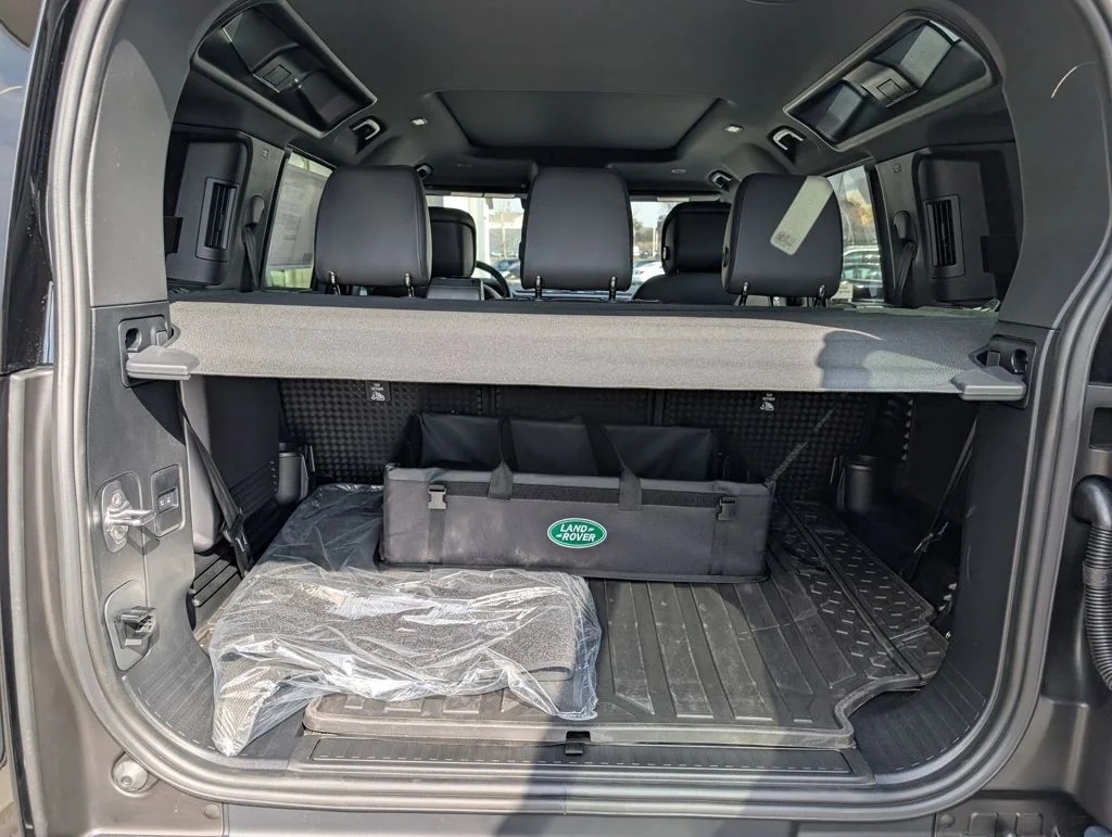New 2026 Tasman Blue Land Rover X-Dynamic SE image 30