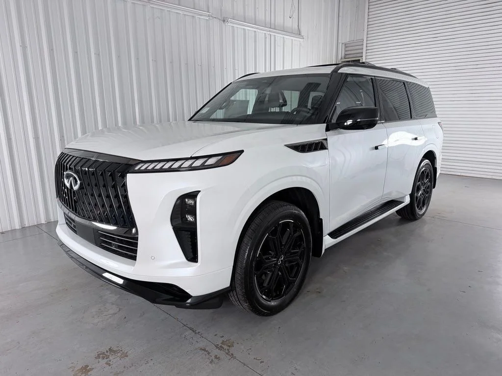 Used 2026 White INFINITI SPORT image 1