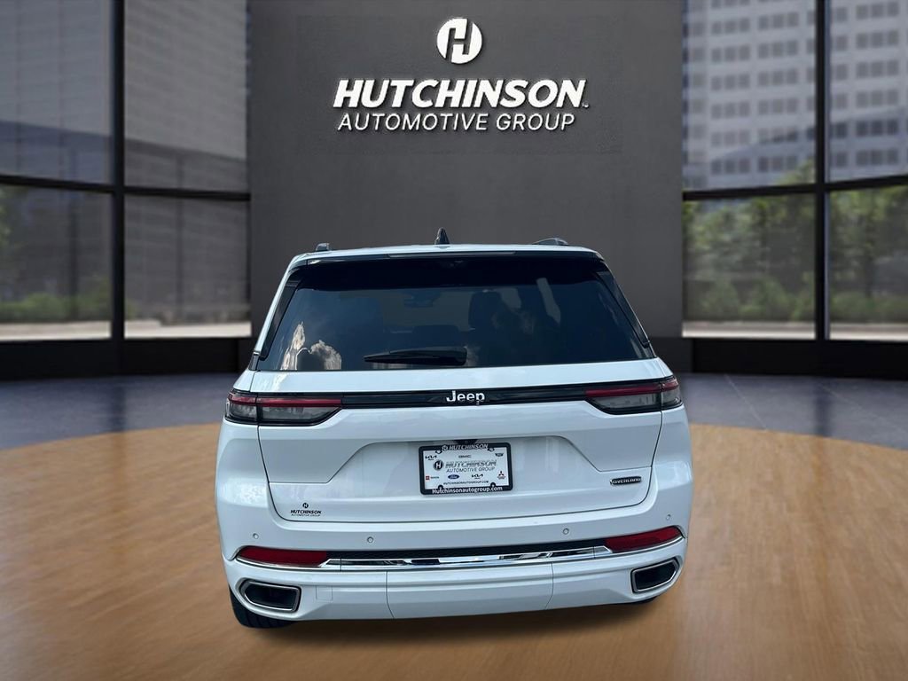 2023 Jeep Grand Cherokee Overland - Photo 6