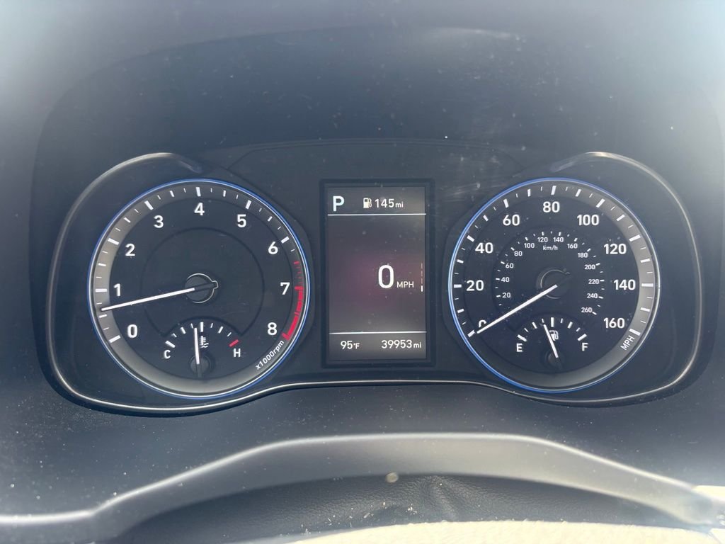 Used 2021 Gray Hyundai SE image 18