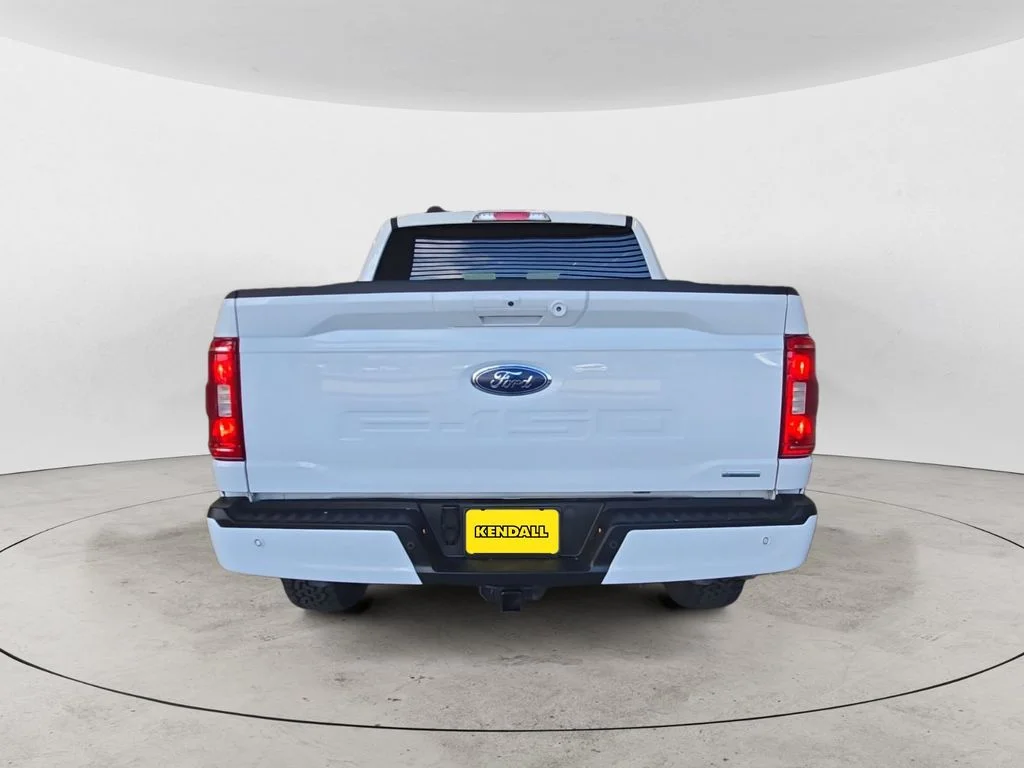 Used 2022 White Ford XLT image 6