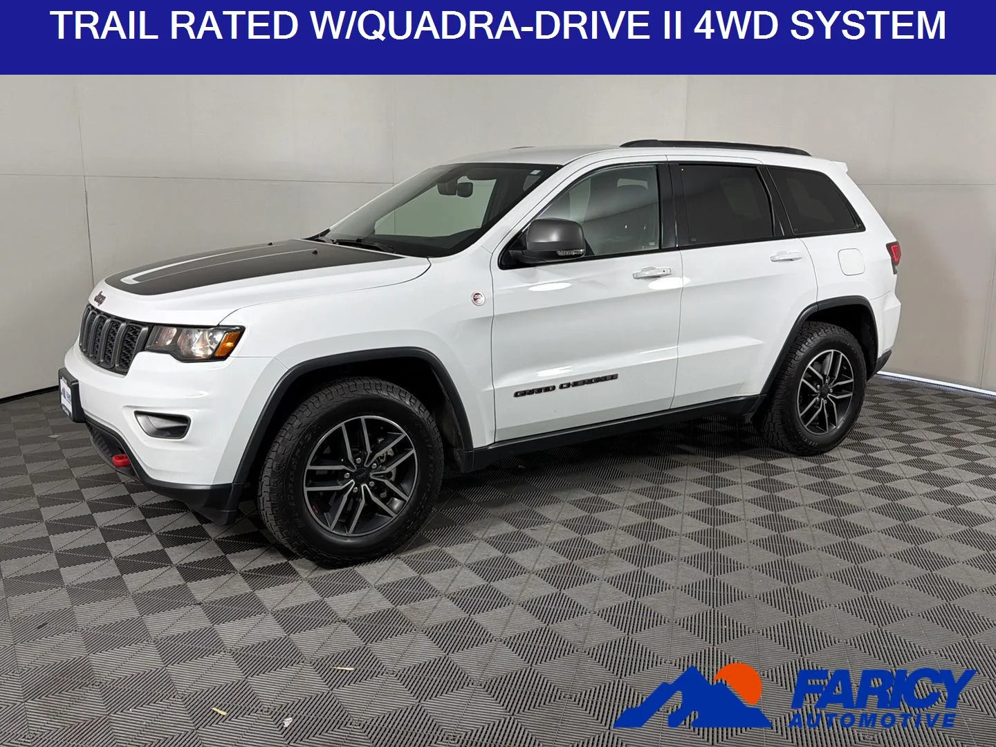 Used 2019 Bright White Clearcoat Jeep Trailhawk image 1