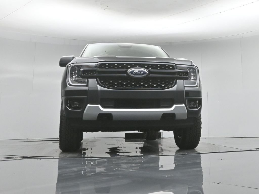 New 2026 Shadow Black Ford XLT image 42