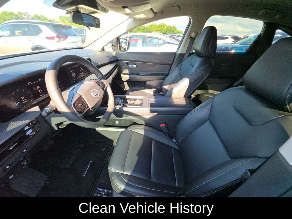Used 2025 Gray Nissan SV image 4