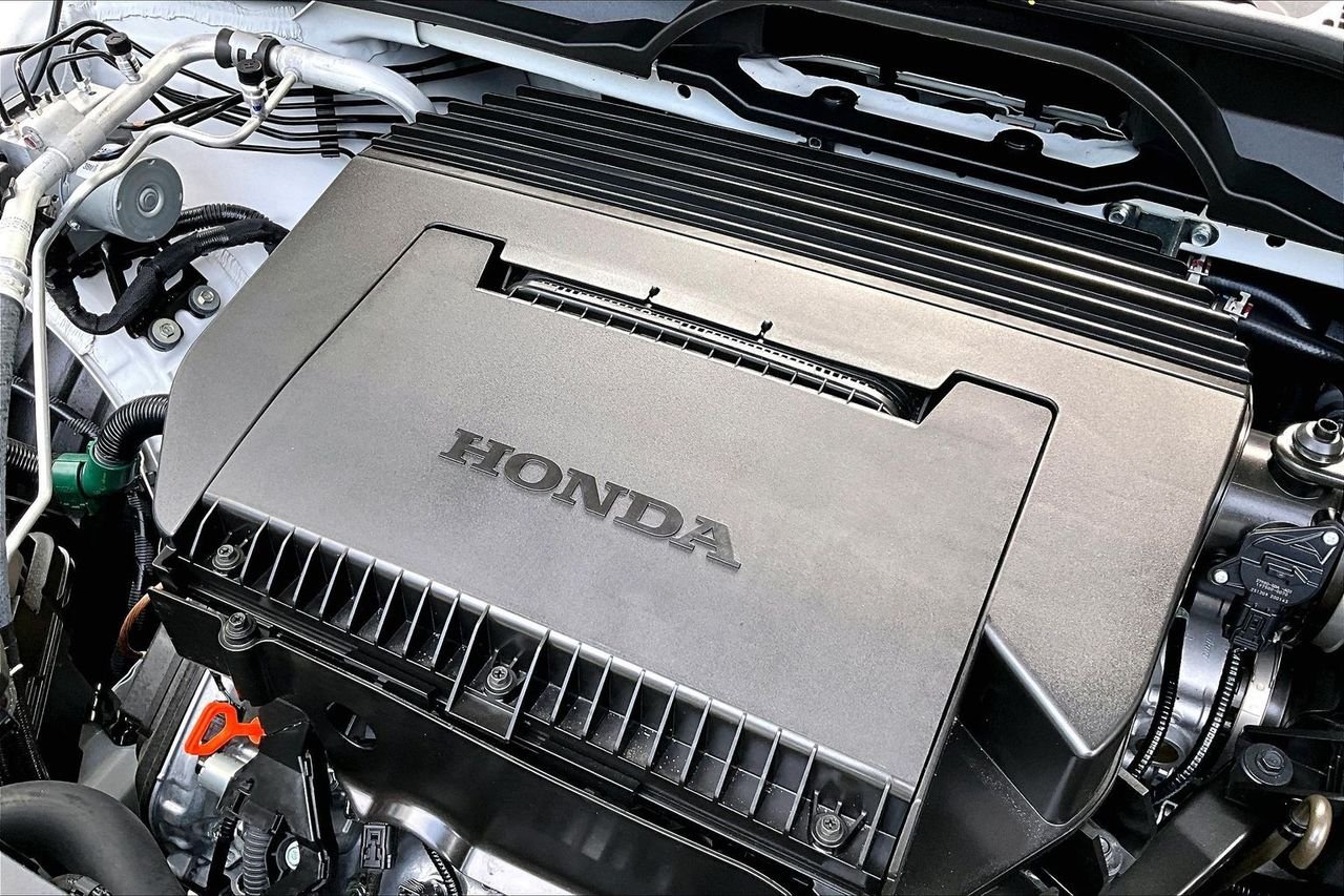 Used 2026 White Honda  image 31