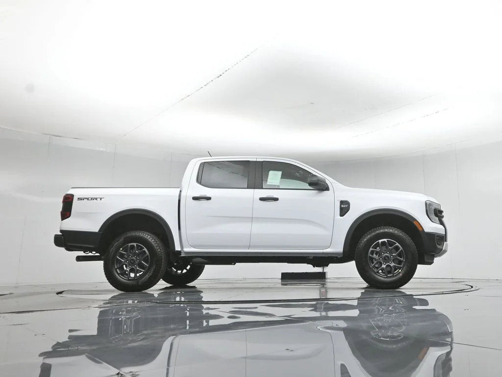 New 2026 Oxford White Ford XLT image 45