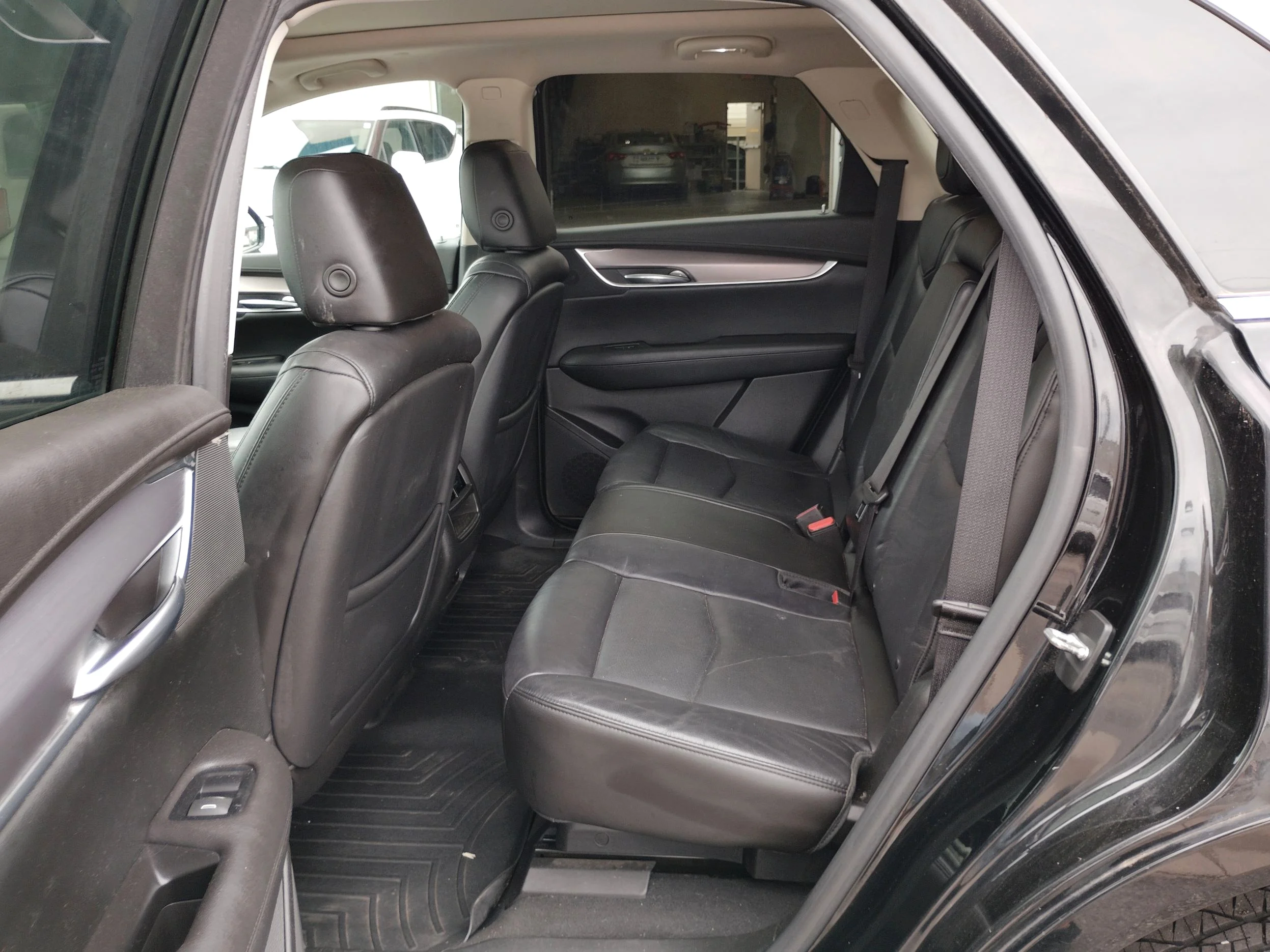 Used 2017 Black Cadillac Luxury image 10