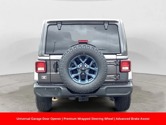 New 2026 Crystal Metallic Jeep 4-DOOR 85TH ANNIVERSARY EDITION image 5