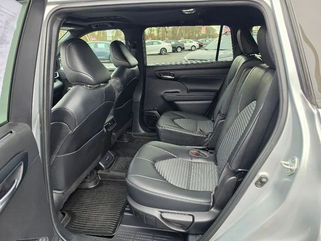 2023 Toyota Highlander XSE - Photo 22