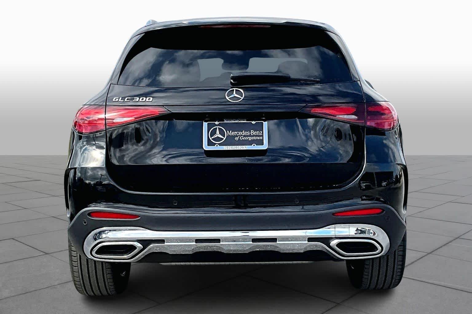 New 2026 Black Mercedes-Benz GLC 300 image 5