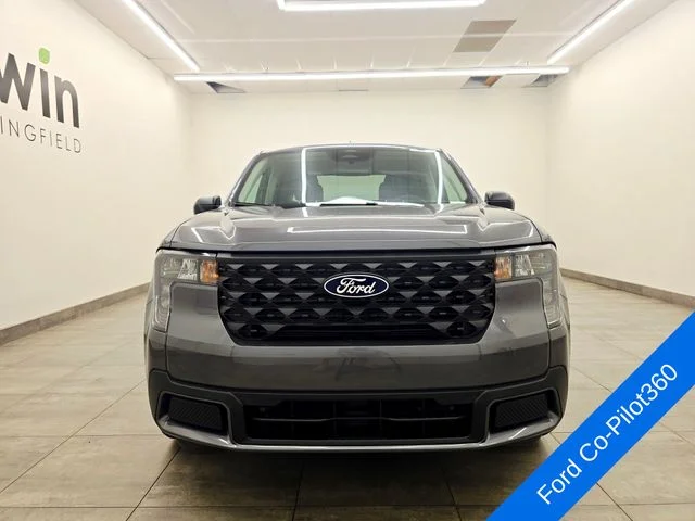 New 2026 Carbonized Gray Metallic Ford XLT image 7