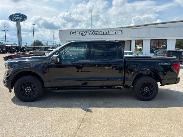 New 2026 Agate Black Metallic Ford XLT image 3