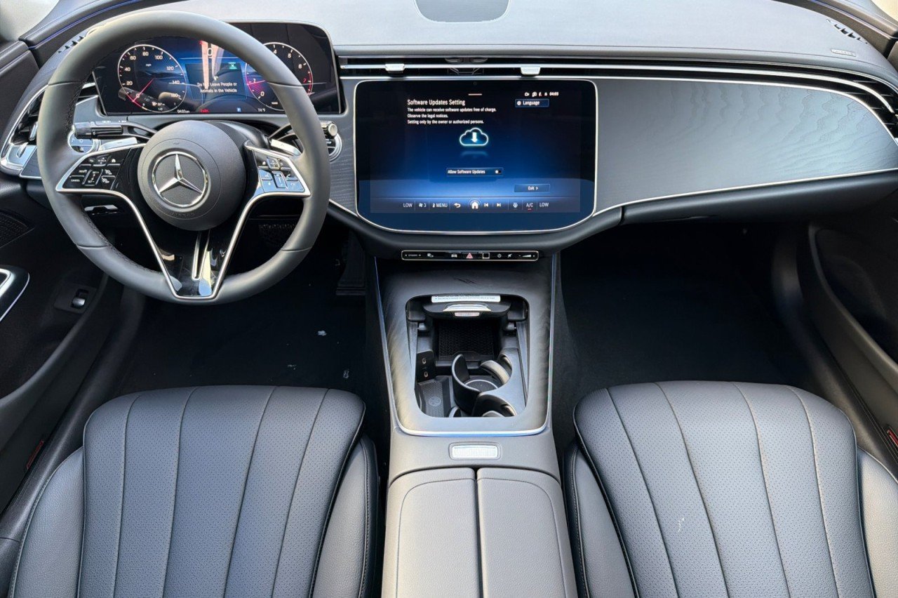 New 2026 MANUFAKTUR Alpine Grey Mercedes-Benz E 350 RWD Sedan image 12