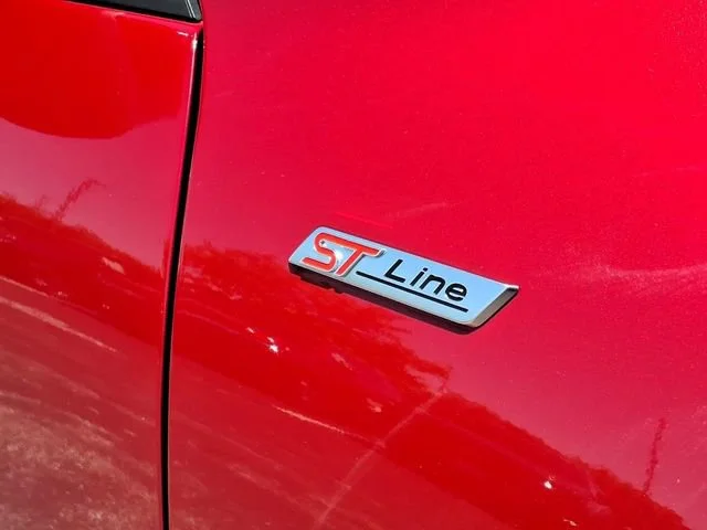 Used 2025  Ford ST-Line Select image 25